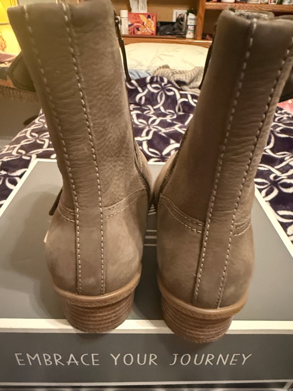 Dansko Delphine Nubuck Suede Boots Women’s - Picture 9 of 13